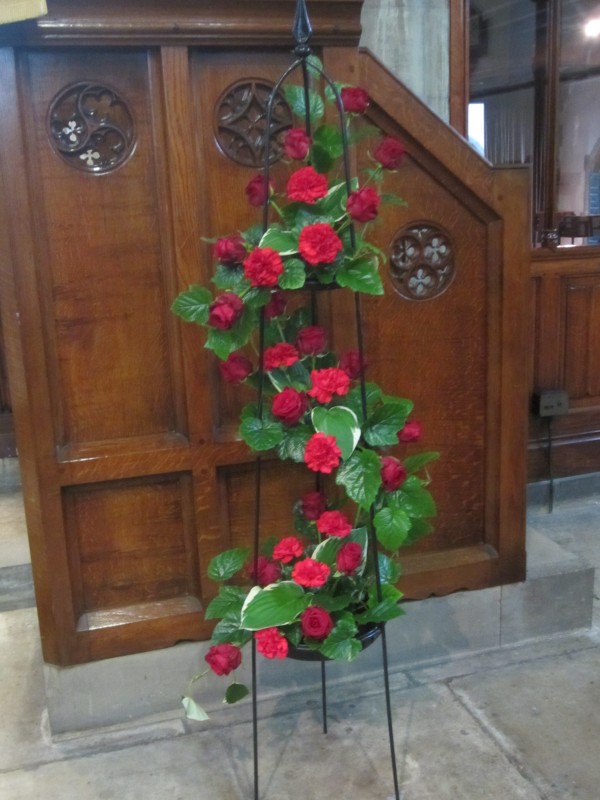 Pin on remembrance Sunday flower ideas